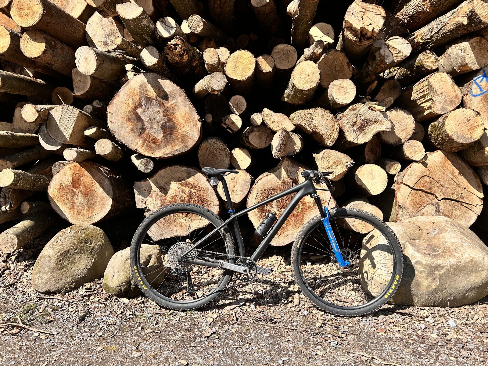 How good is an AliExpress Carbon MTB?