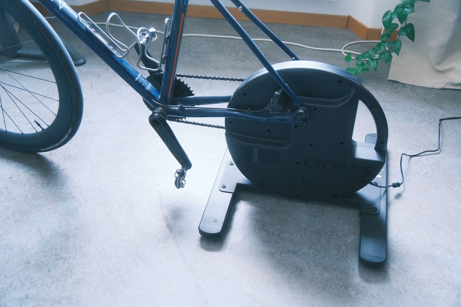 CYCPLUS R200 Smart Trainer Review: A Full Winter Indoors – photo 2