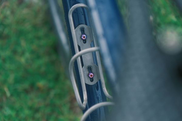 The Ultimate AliExpress Bottle Cage: Titanium That Outlasts the Bike