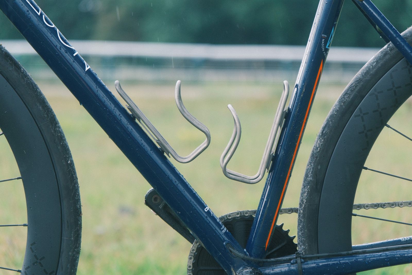 The Ultimate AliExpress Bottle Cage: Titanium That Outlasts the Bike – photo 2