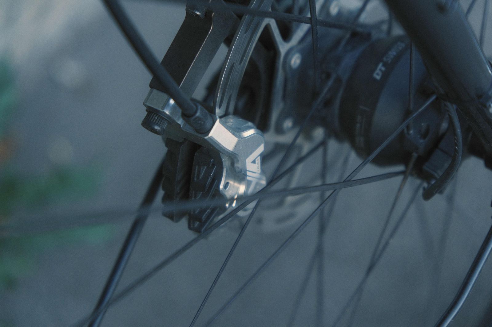 ZRACE M1 X4 Review: Four-Piston Brakes for Under $85 – photo 1