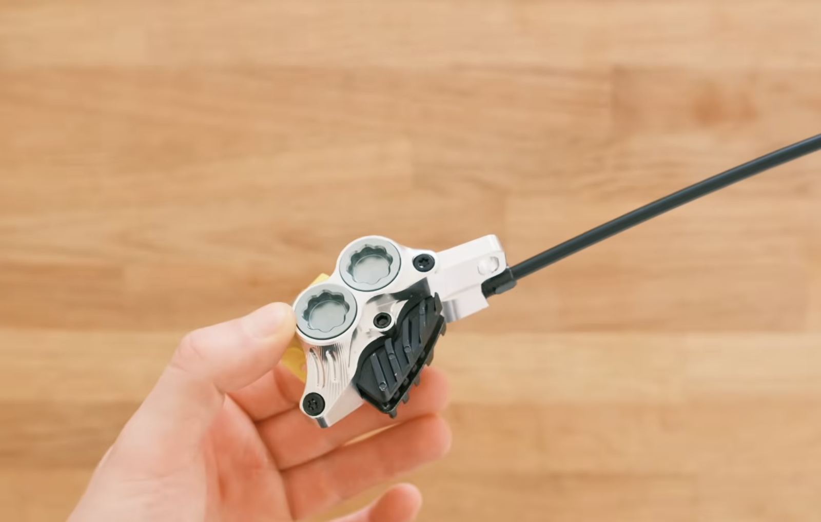 ZRACE M1 X4 Review: Four-Piston Brakes for Under $85 – photo 3